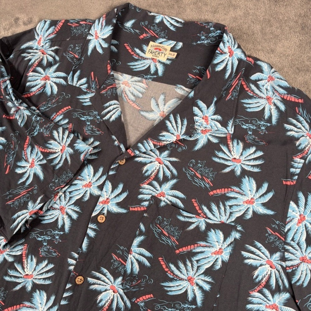 Faherty Hawaiian Camp Shirt Mens XXL Blue Floral Graphic 100% Viscose 2XL Palm